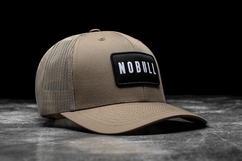 Khaki Nobull Curved-Brim Trucker Men's Hats | CA Q1635M